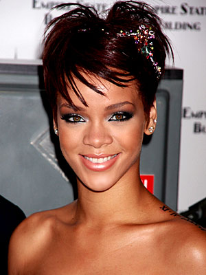 rihanna short hair back view. 2011 Rihanna Short Hair1 pics