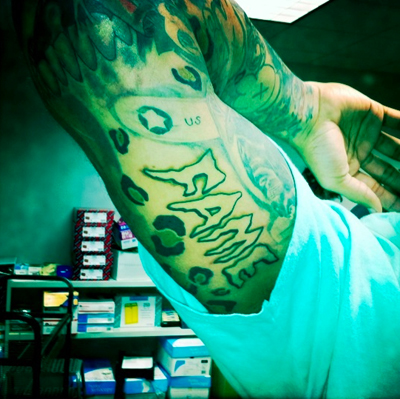 Chris Brown Wedding Song on Chris Brown   S New Tattoo    Vanlaker S Blog